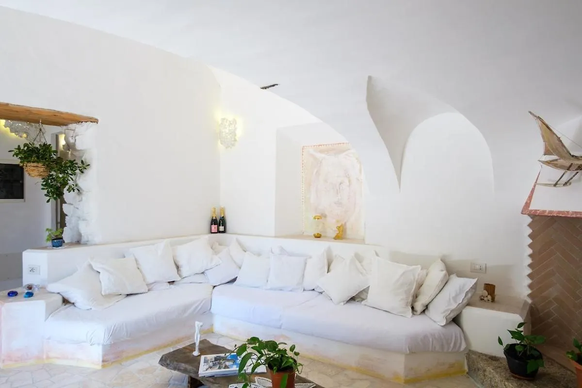 Romantic House With Bathtub In Room 5 Min Porto Cervo 圣帕特雷拉 0*,  意大利
