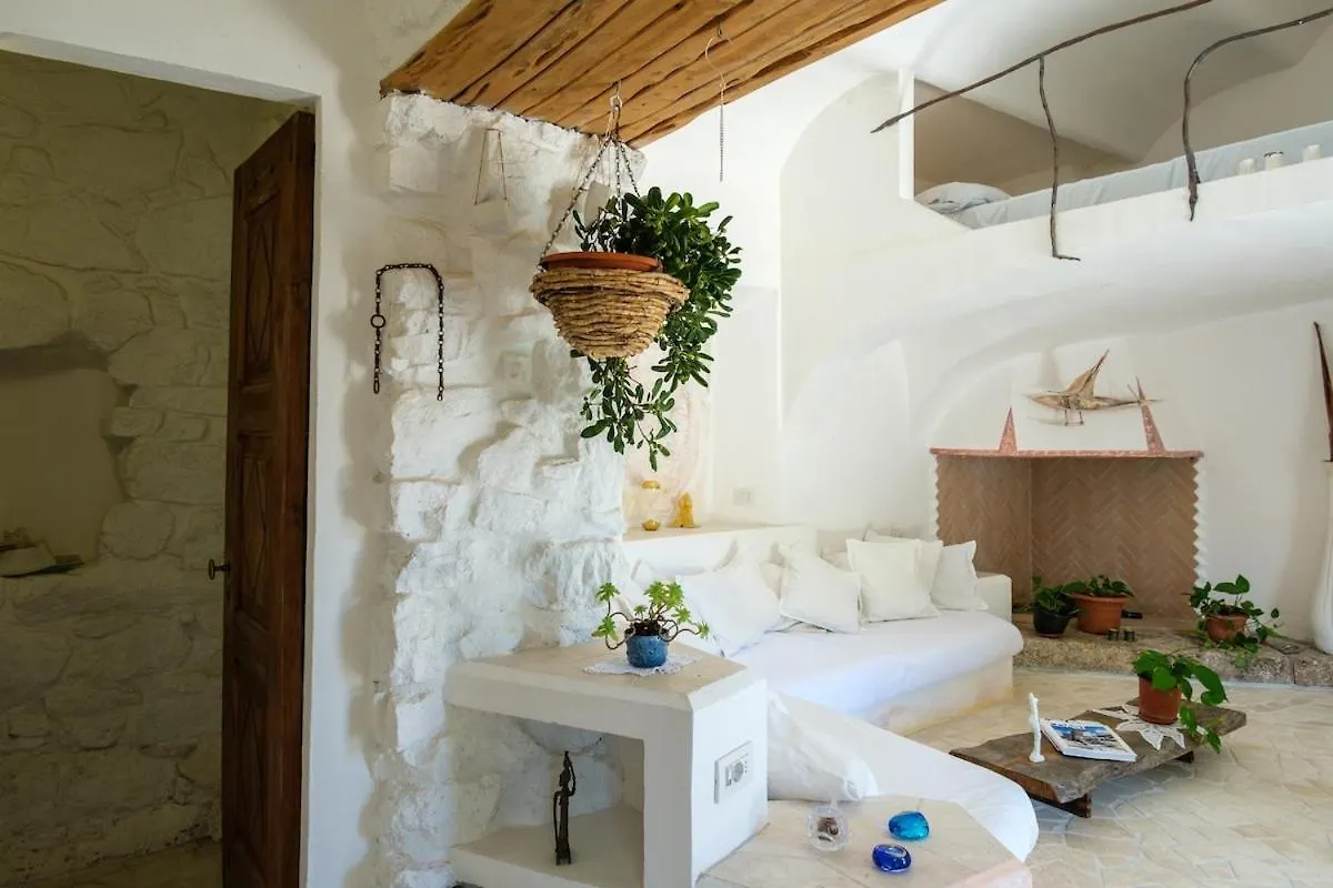 Romantic House With Bathtub In Room 5 Min Porto Cervo San Pantaleo Italie